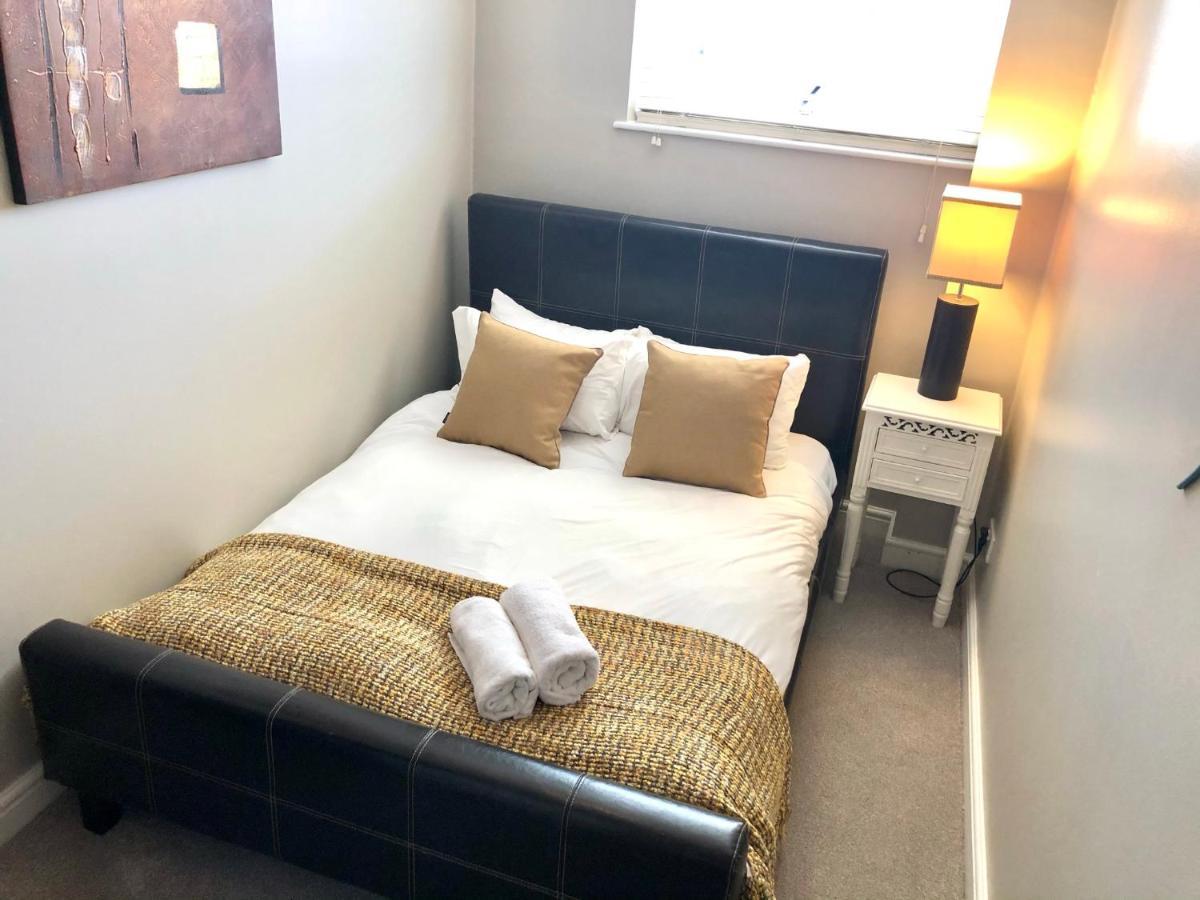 The Courtyard 2 Bedroom Apartments In Central Windsor With Parking