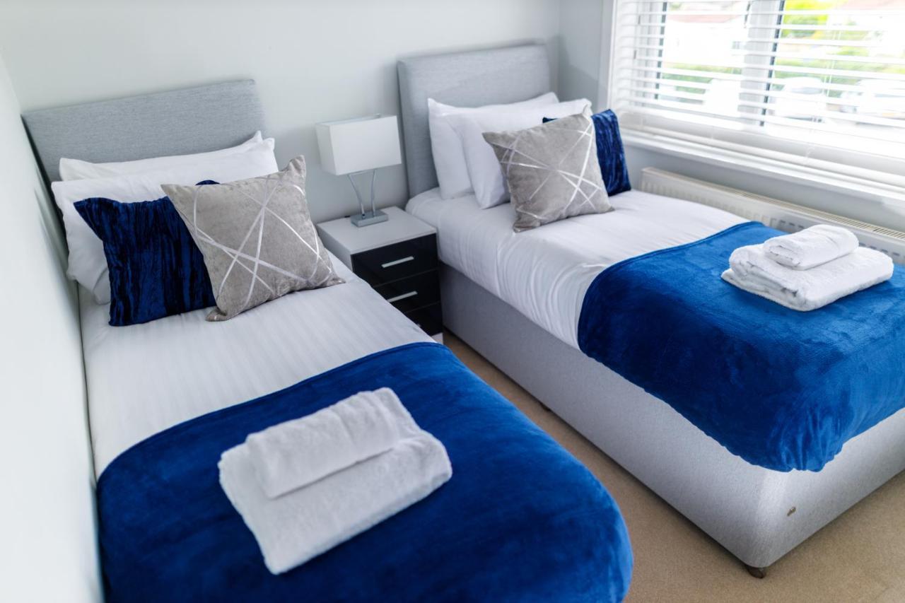 Modern 4br In Windsor, Near Marina And Thames