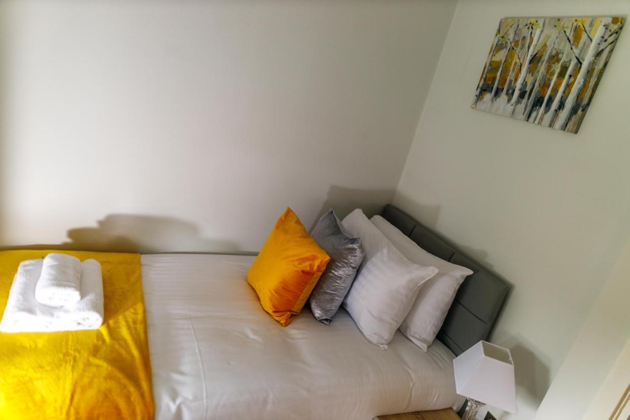 Apartment Modern 4br In Windsor, Near Marina And Thames