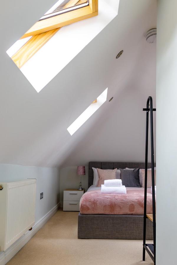 Apartment Modern 4br In Windsor, Near Marina And Thames
