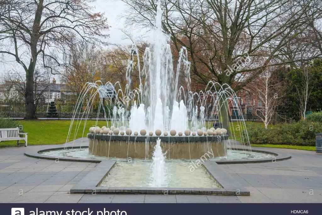 Centre Parkview * Windsor