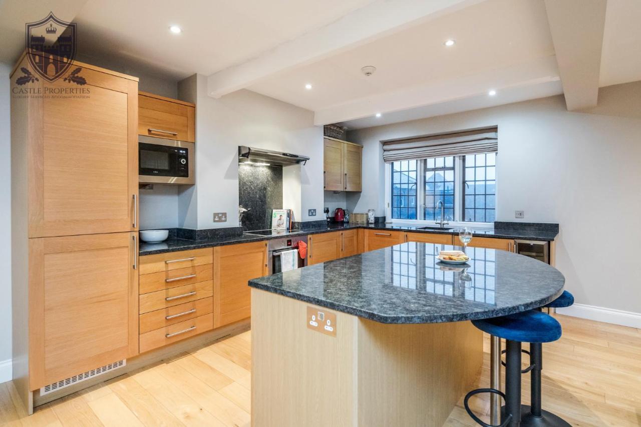 Castle Properties:eton-the College *