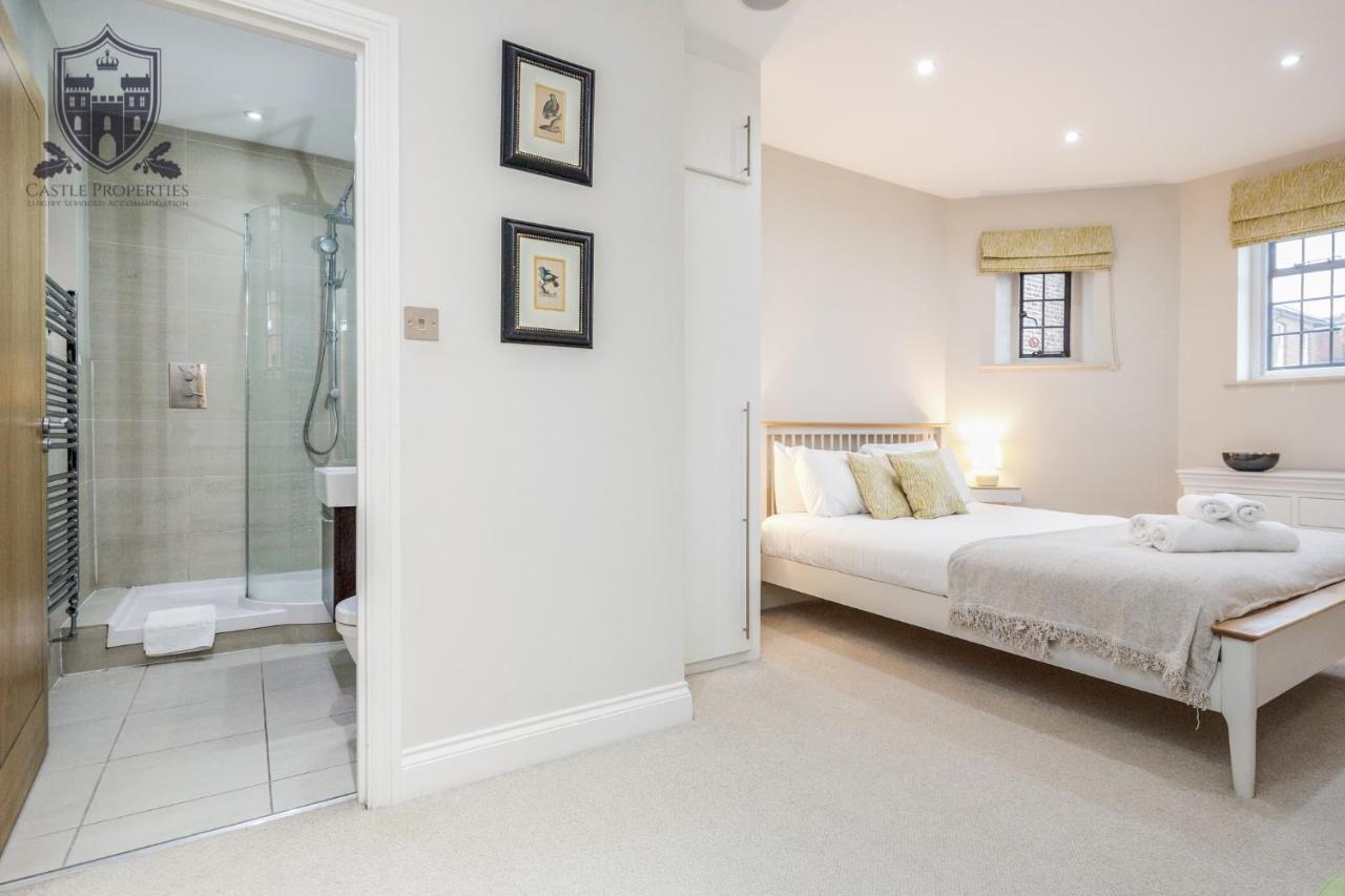 Castle Properties:eton-the College Apartment *