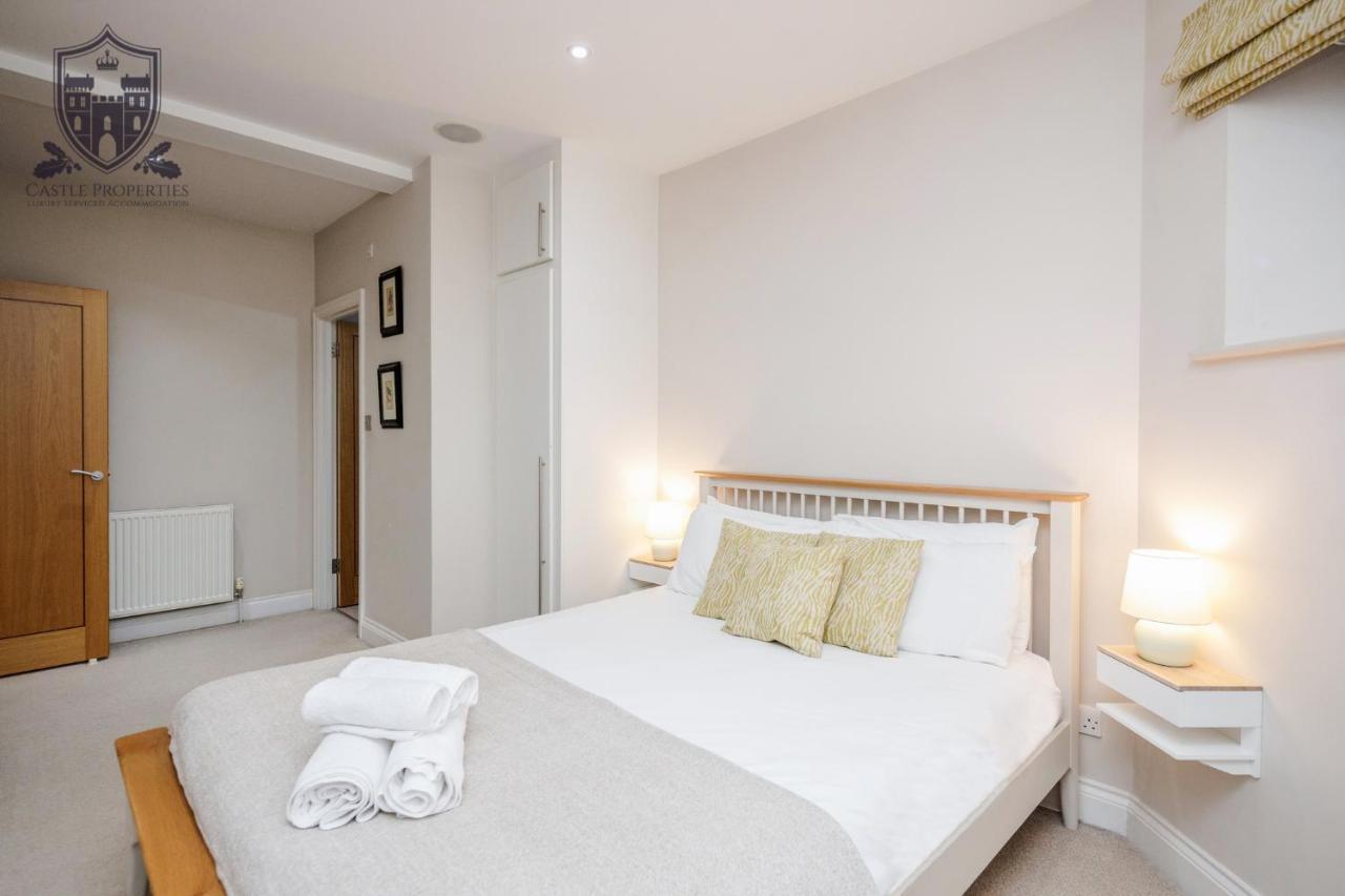 Castle Properties:eton-the College * Windsor