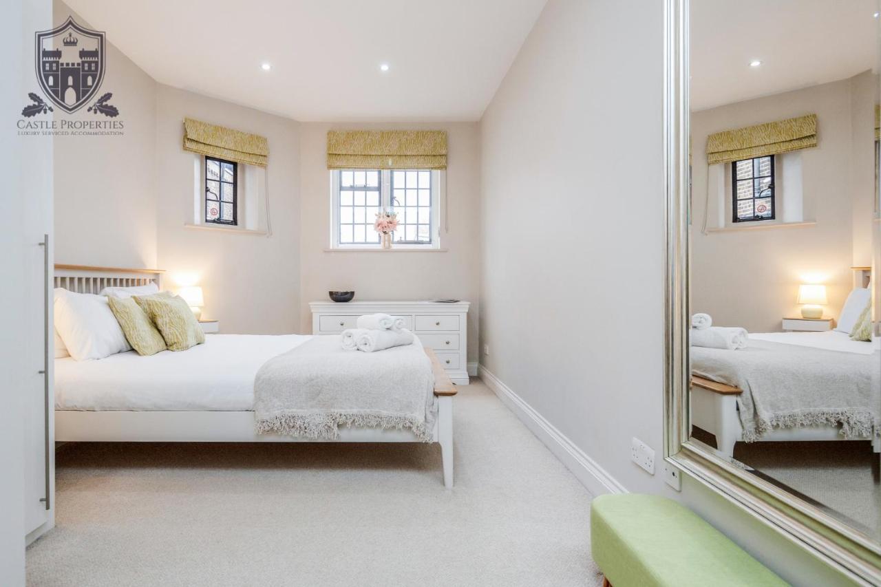 Castle Properties:eton-the College * Windsor