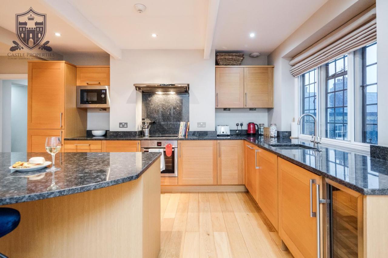 Apartment Castle Properties:eton-the College