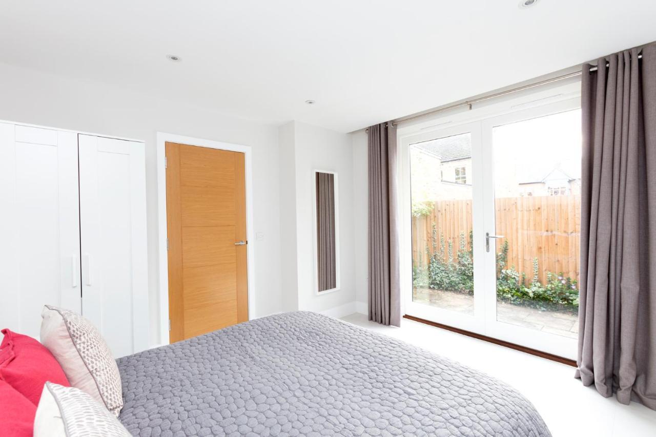 Stunning Town House With Parking Holiday home