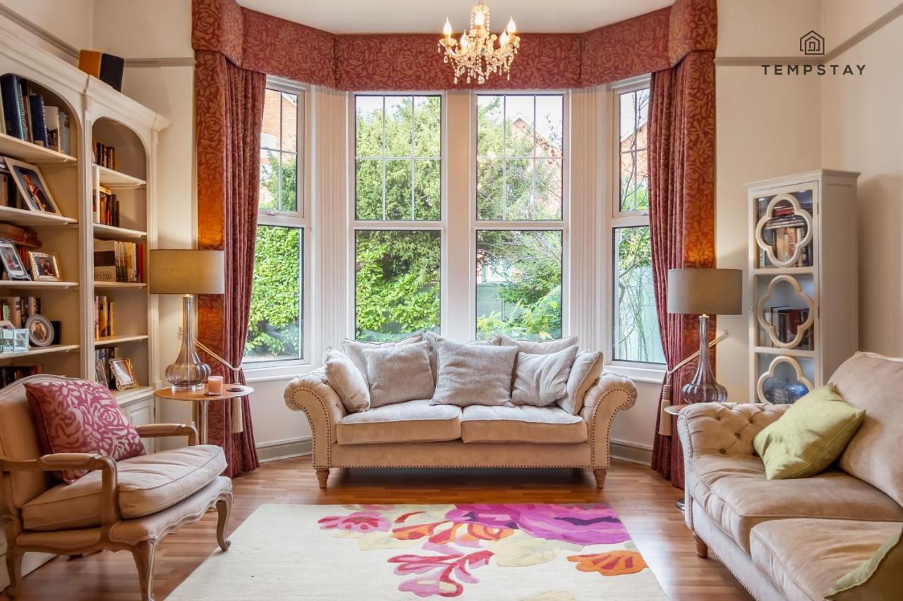 Luxury - Windsor, Gated Parking * Windsor