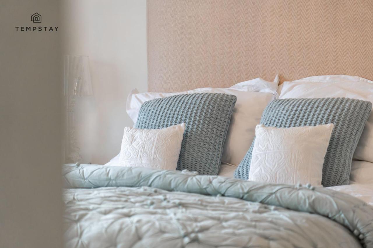 Luxury - Windsor, Gated Parking Holiday home Windsor