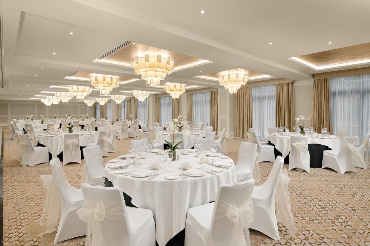 Fairmont Park 5*