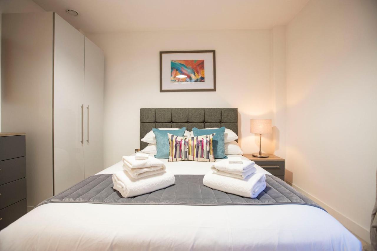 Urban Living's - The King Edward I Luxury In The Heart Of Apartment *