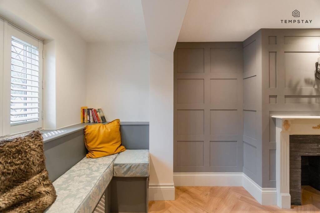 Apartment Stylish With Free Parking - 10 Mins To Legoland!