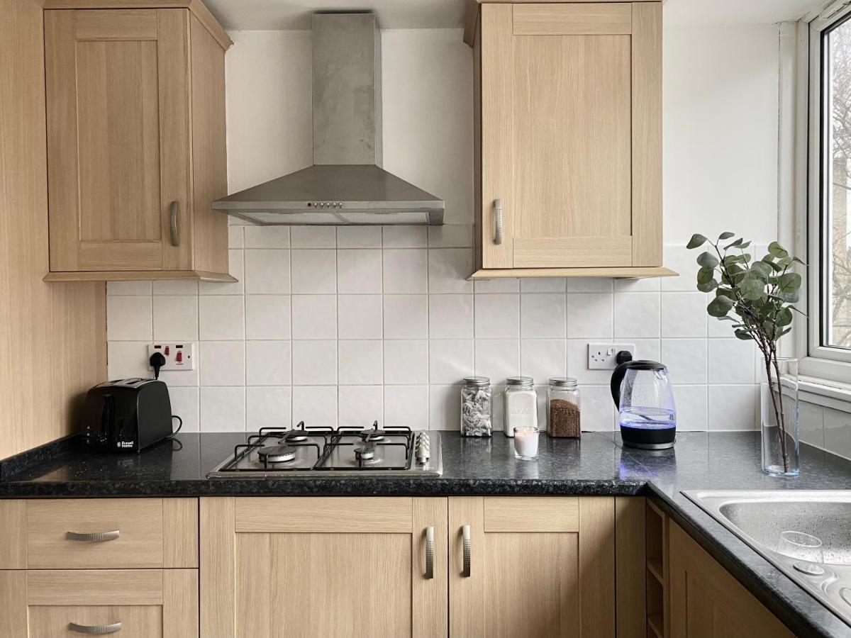 Apartment Entire Central With Free Parking! *
