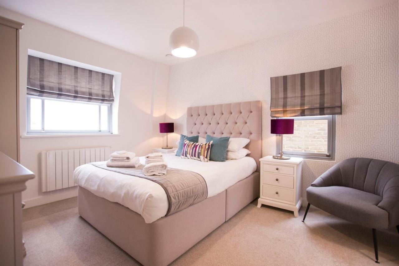 Urban Living's ~ King Edward Luxury In The Heart Of Apartment