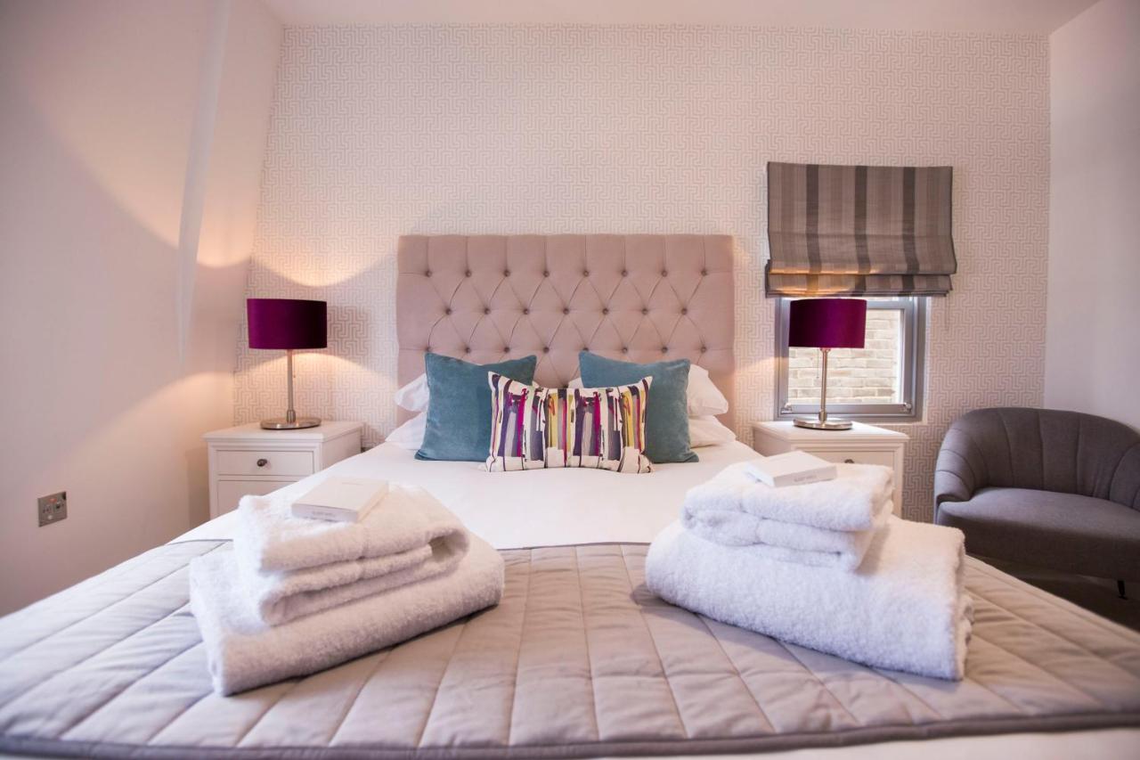 Urban Living's ~ King Edward Luxury In The Heart Of Apartment