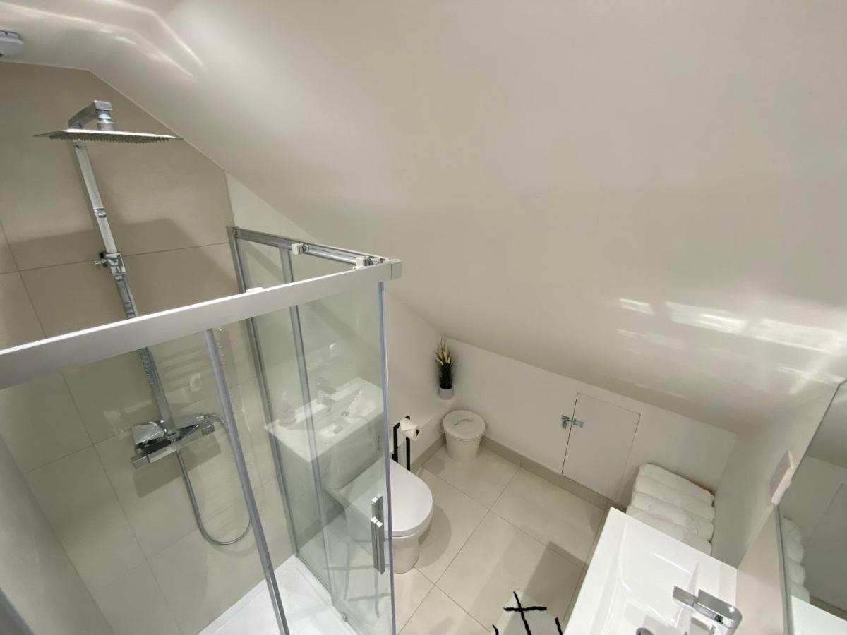 Unique Luxury Detached In That Sleeps 4