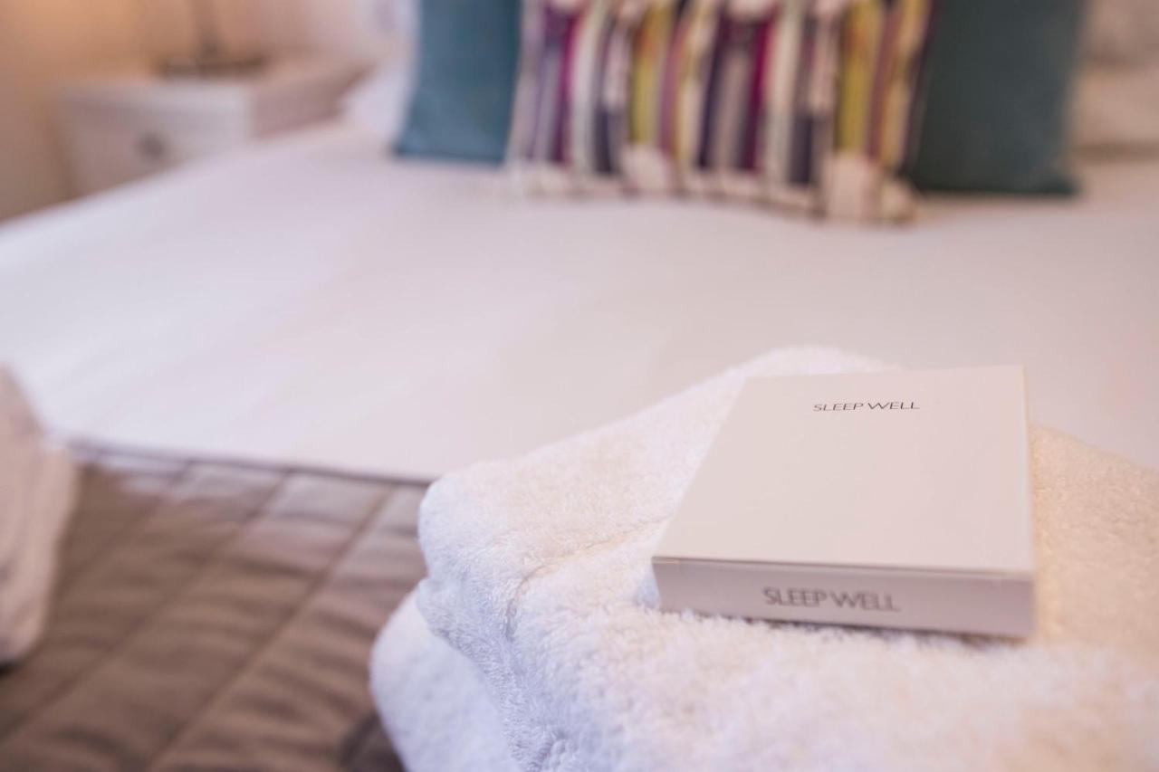 Apartment Urban Living's ~ King Edward Luxury In The Heart Of Windsor