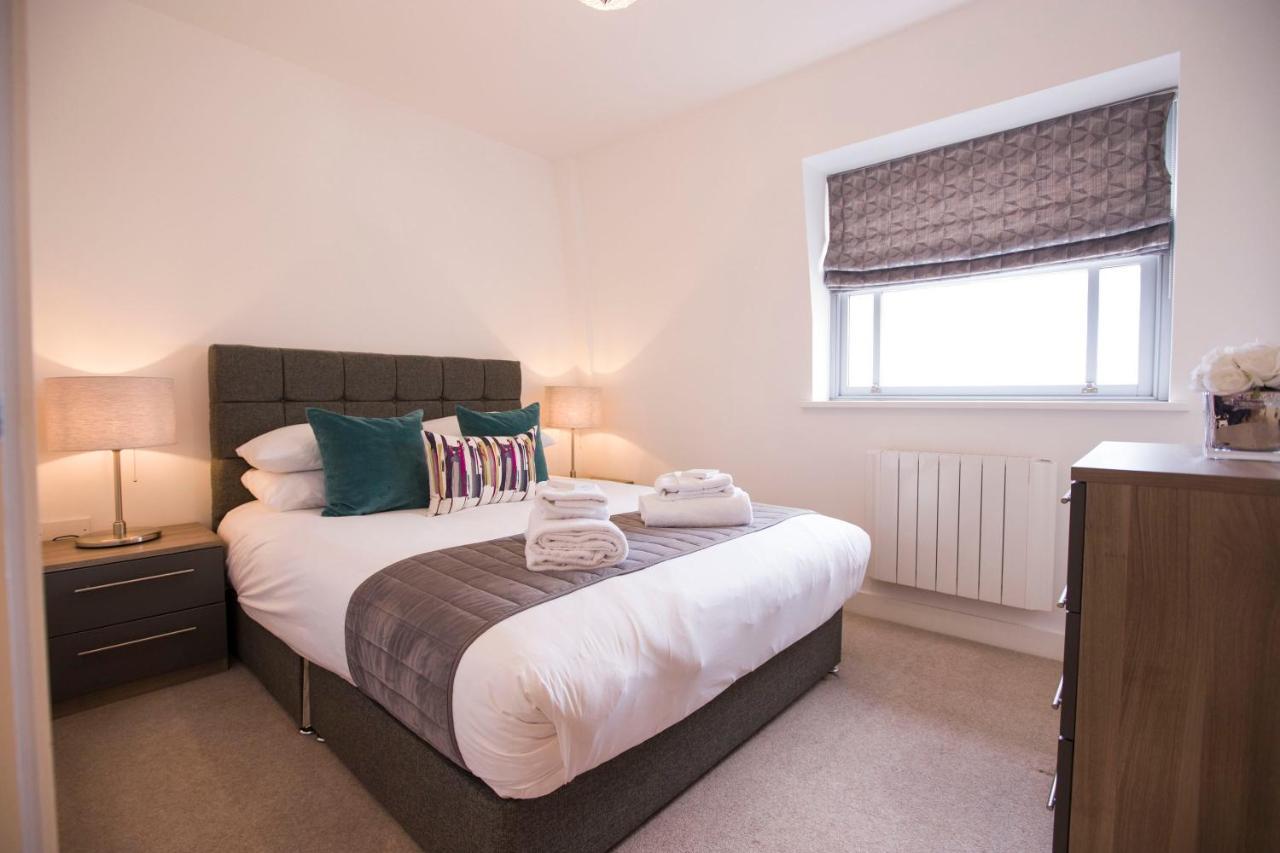 Urban Living's ~ King Edward Luxury In The Heart Of Apartment
