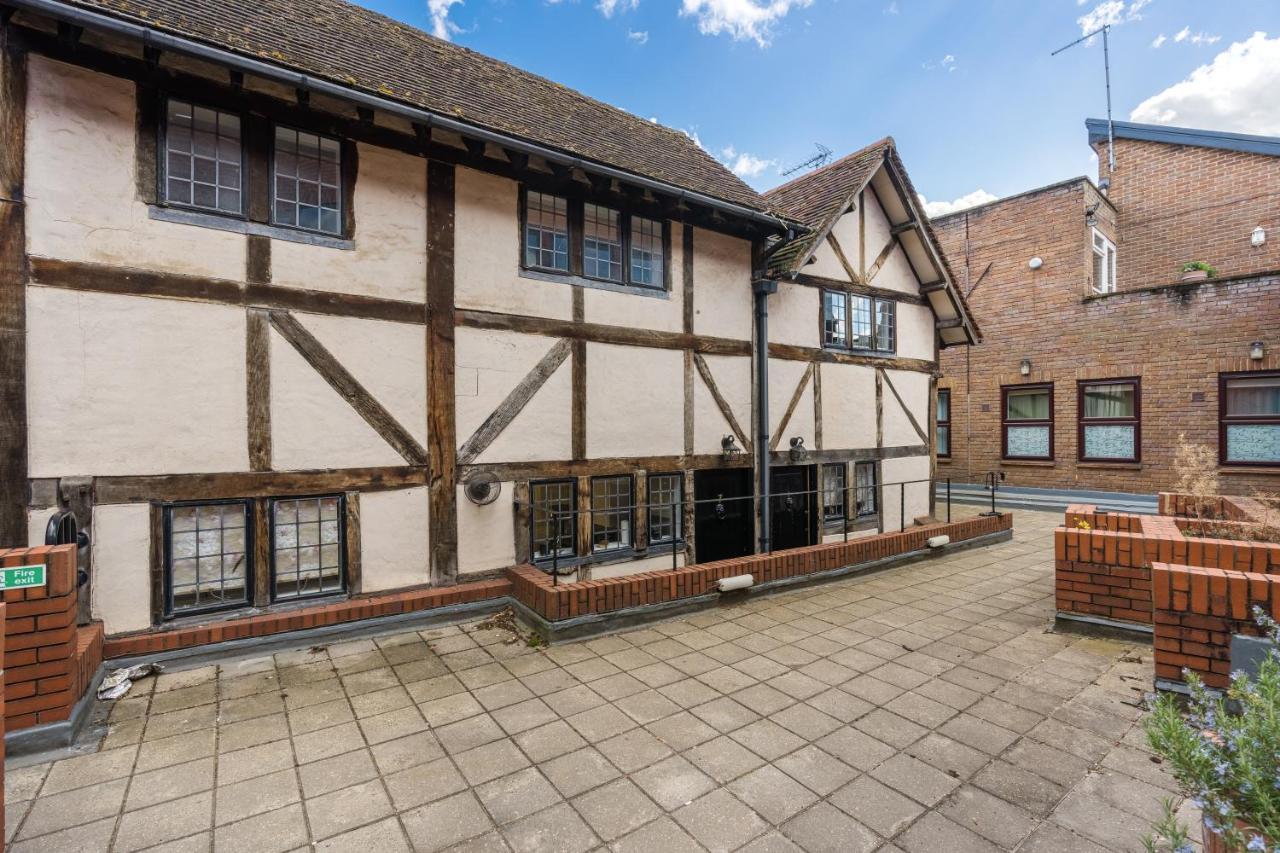 Characteristic 4 Bed In The Heart Of Apartment