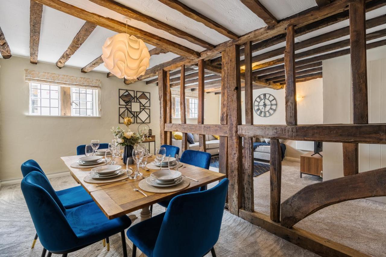Characteristic 4 Bed In The Heart Of * Windsor