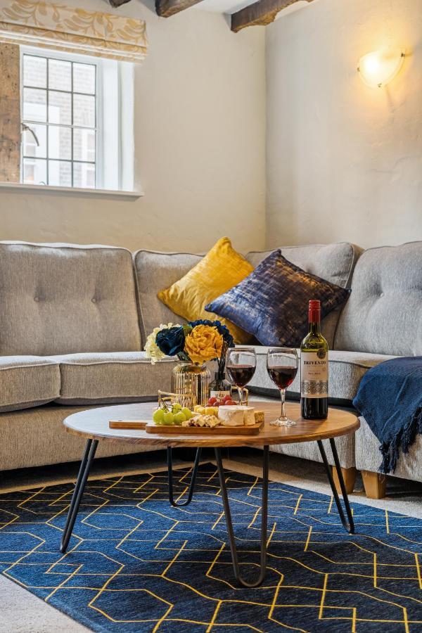Characteristic 4 Bed In The Heart Of Apartment