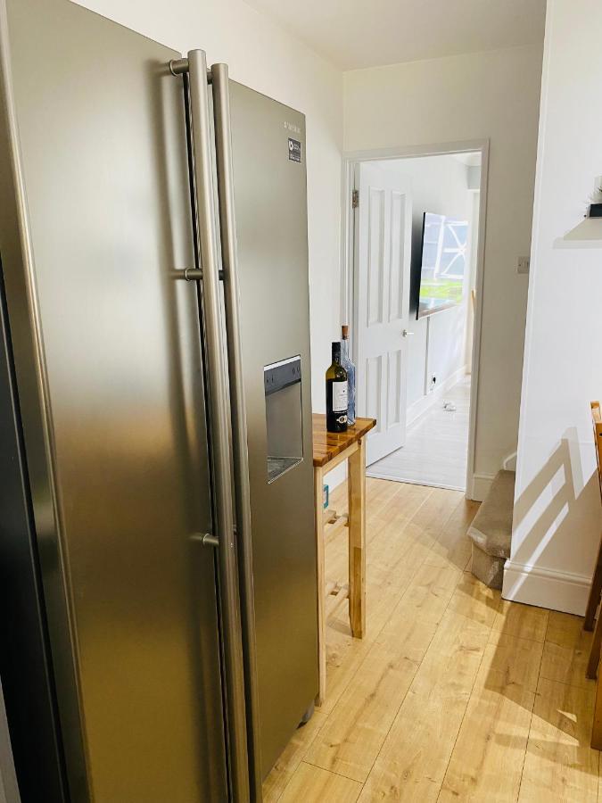 Windsor, Entire House, Free Parking, 64Mbps, Legoland&Thorpe Park Windsor