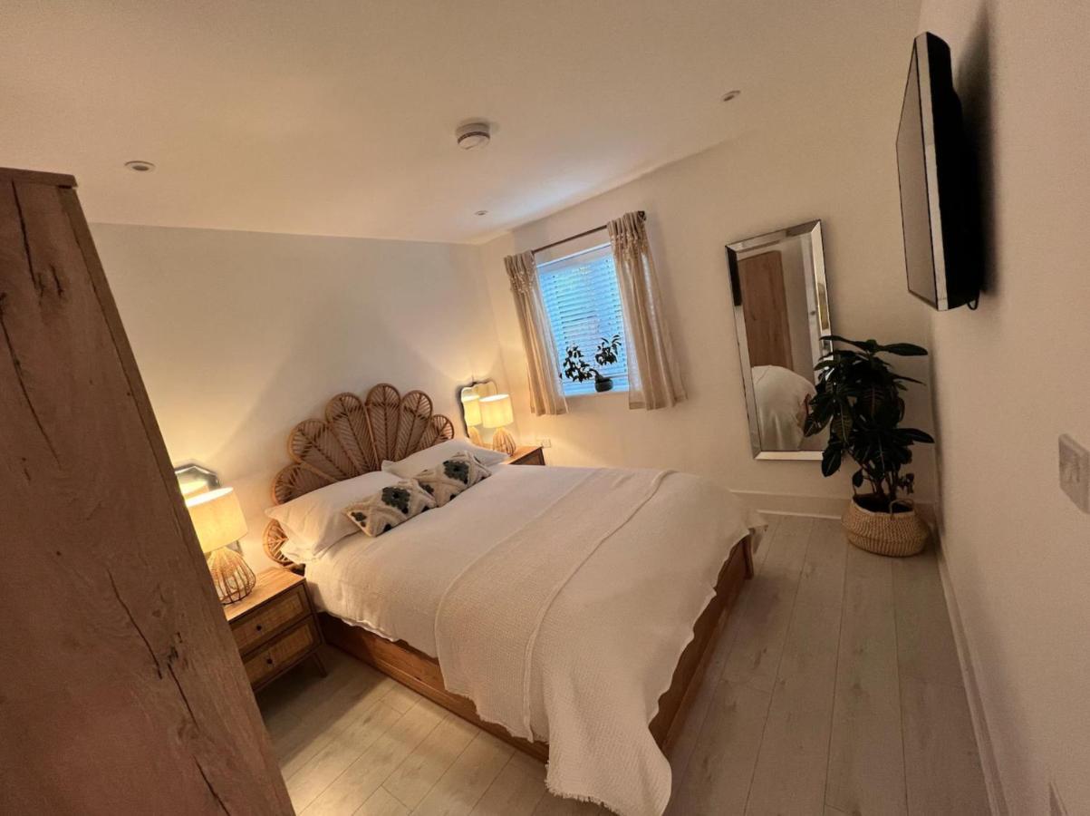 Apartment Windsor, Legoland, Ascot & Racecourse Sleeps 2 Windsor