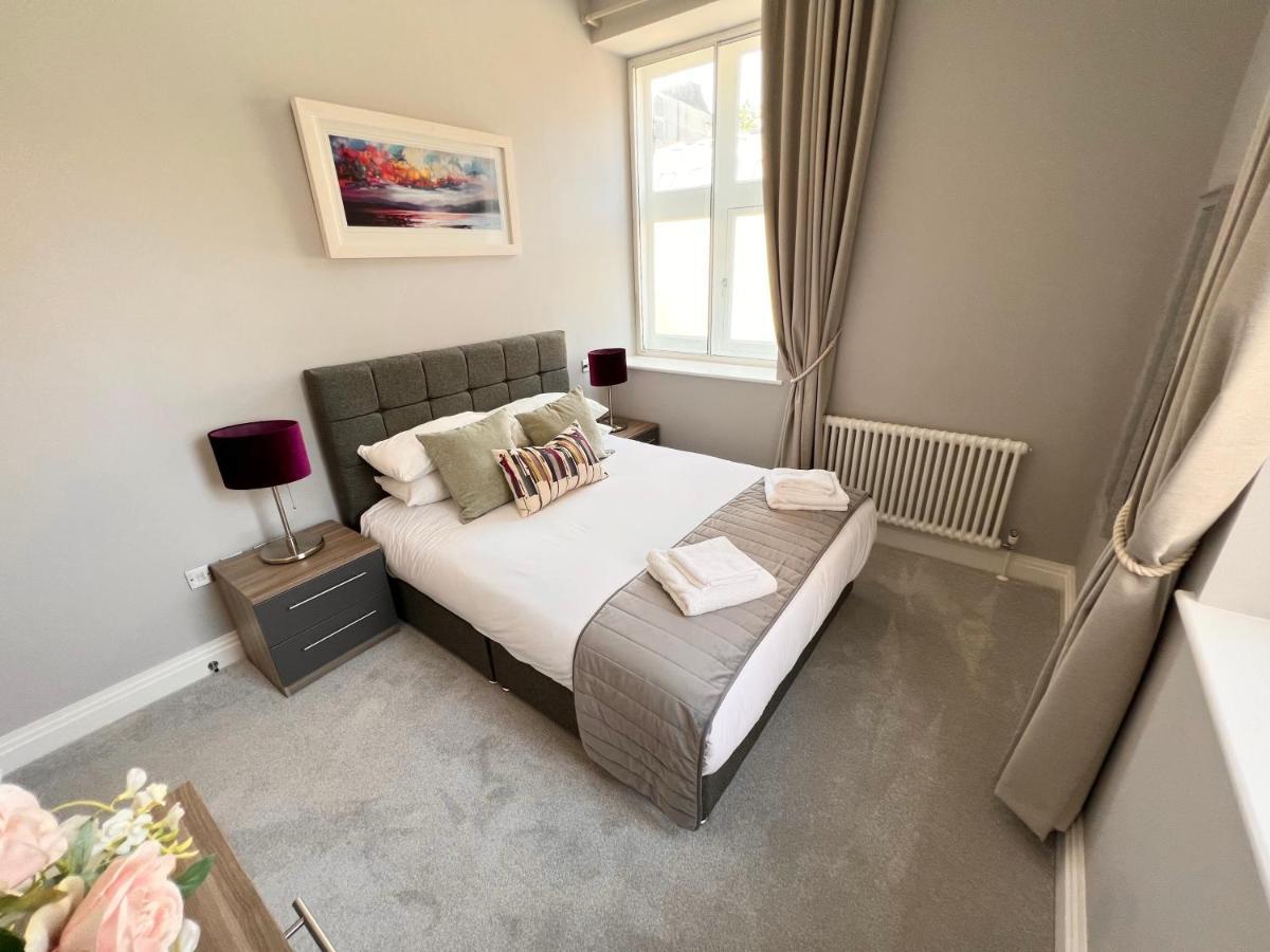 Apartment Urban Living's - Castle Luxury Windsor