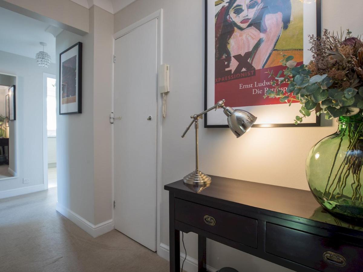 Apartment Pass The Keys Stylish 2 Bedroom Flat With Free Parking In