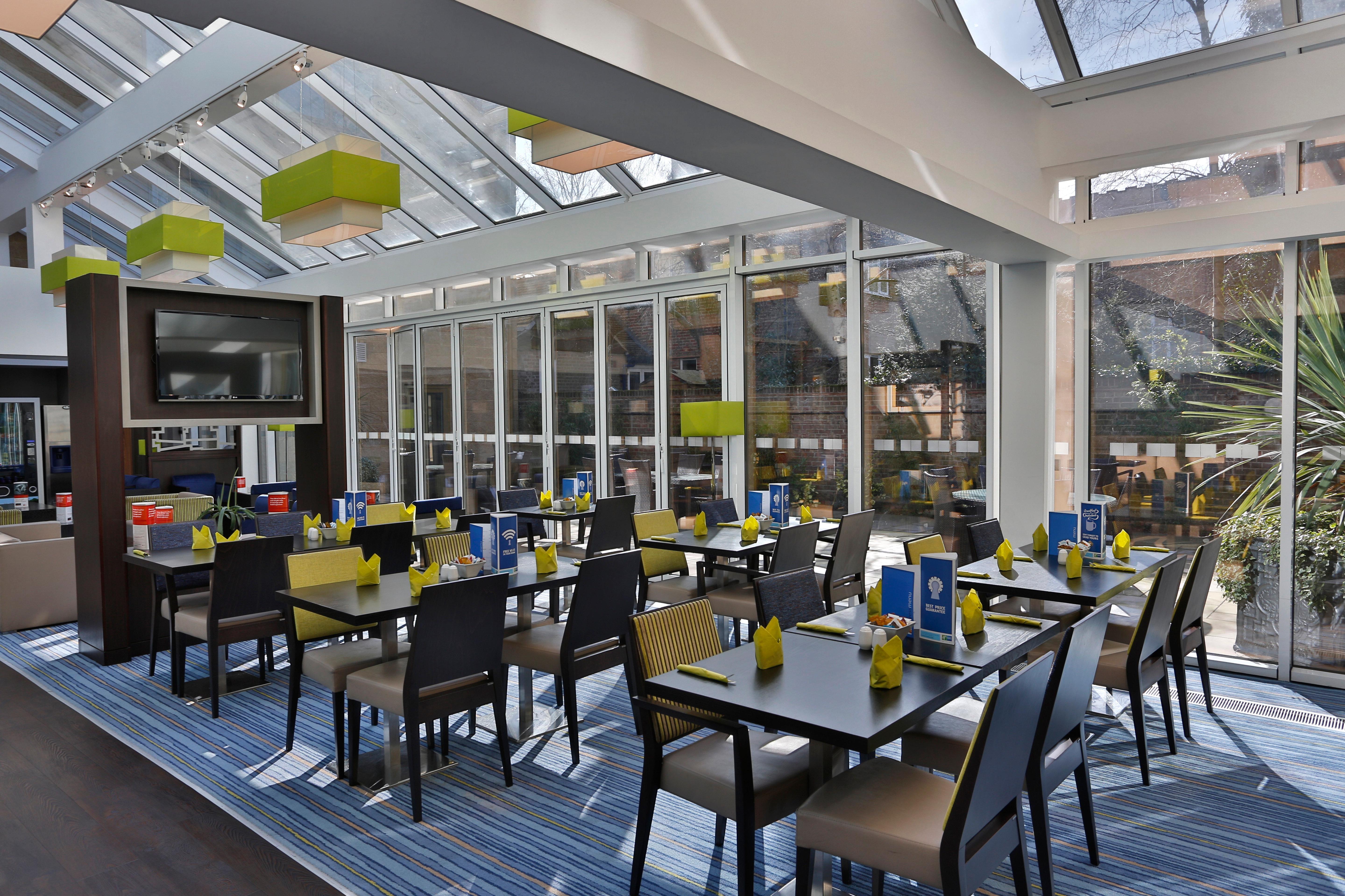 Express By Ihg 3* Windsor