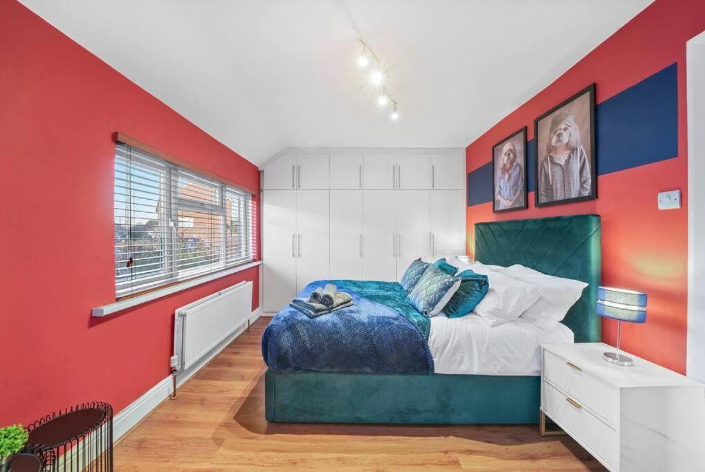 Lovely 3 Bed In - Parking & Garden * Windsor