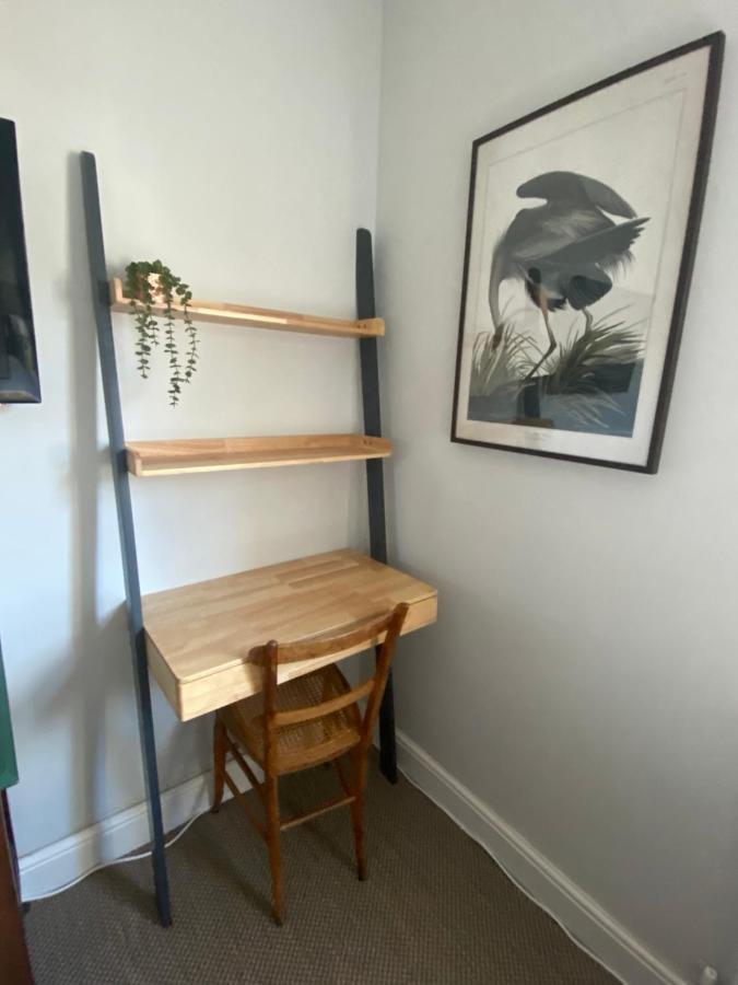 Delightful 2 Bedroom House Central * Windsor