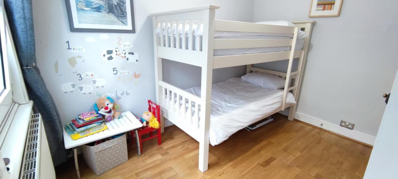 Cottage: Cosy, Charming, Full Of Character Villa