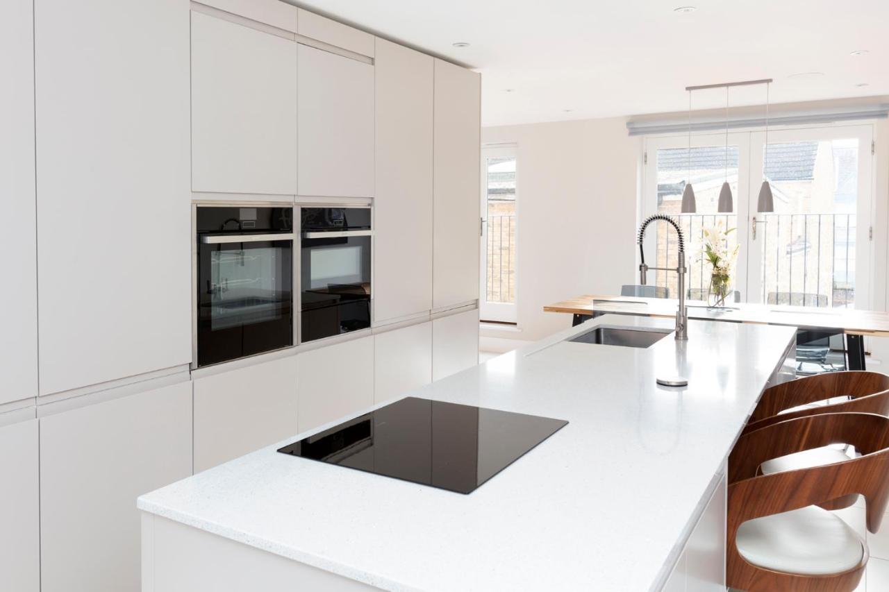 Fabulous Town House With Parking Holiday home *