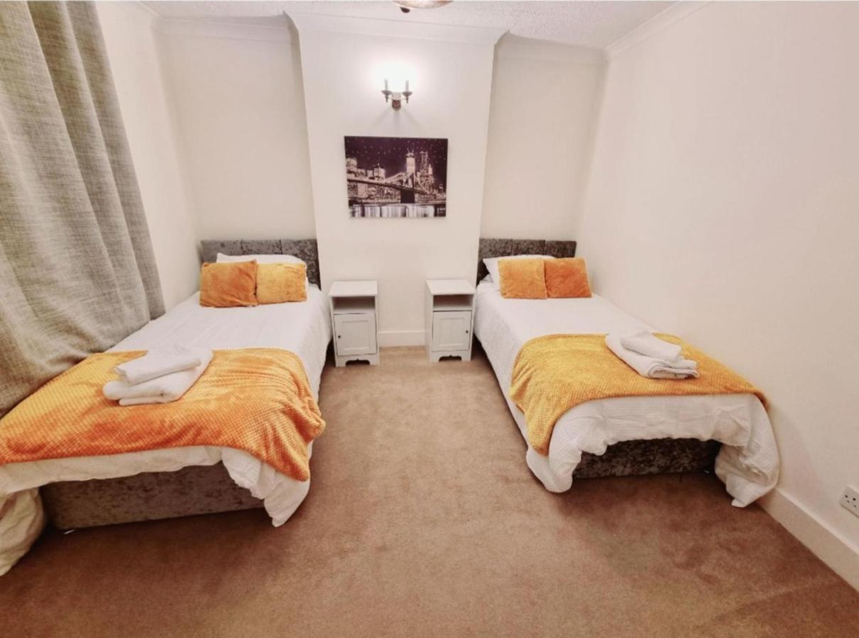 Inviting 2-bed In * Windsor