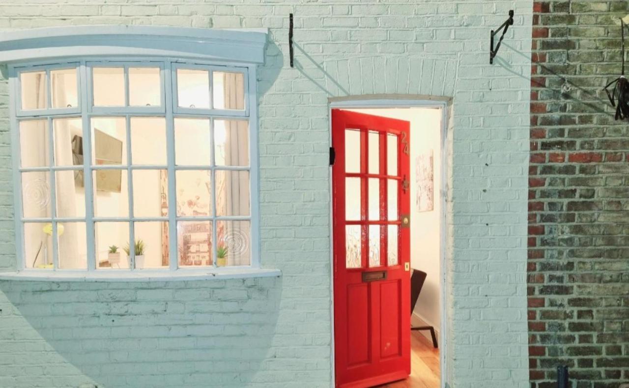 Inviting 2-bed In Holiday home Windsor