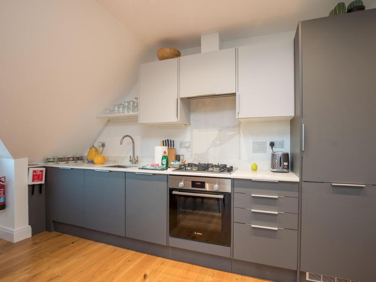 Apartment Pass The Keys Stunning 7 Sleeper Penthouse On Riverside *