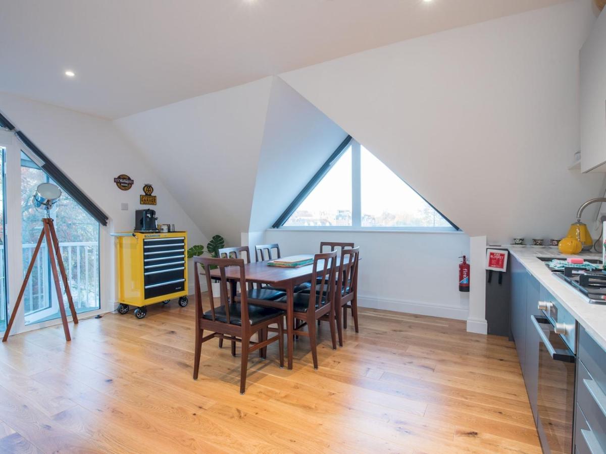 Pass The Keys Stunning 7 Sleeper Penthouse On Riverside *