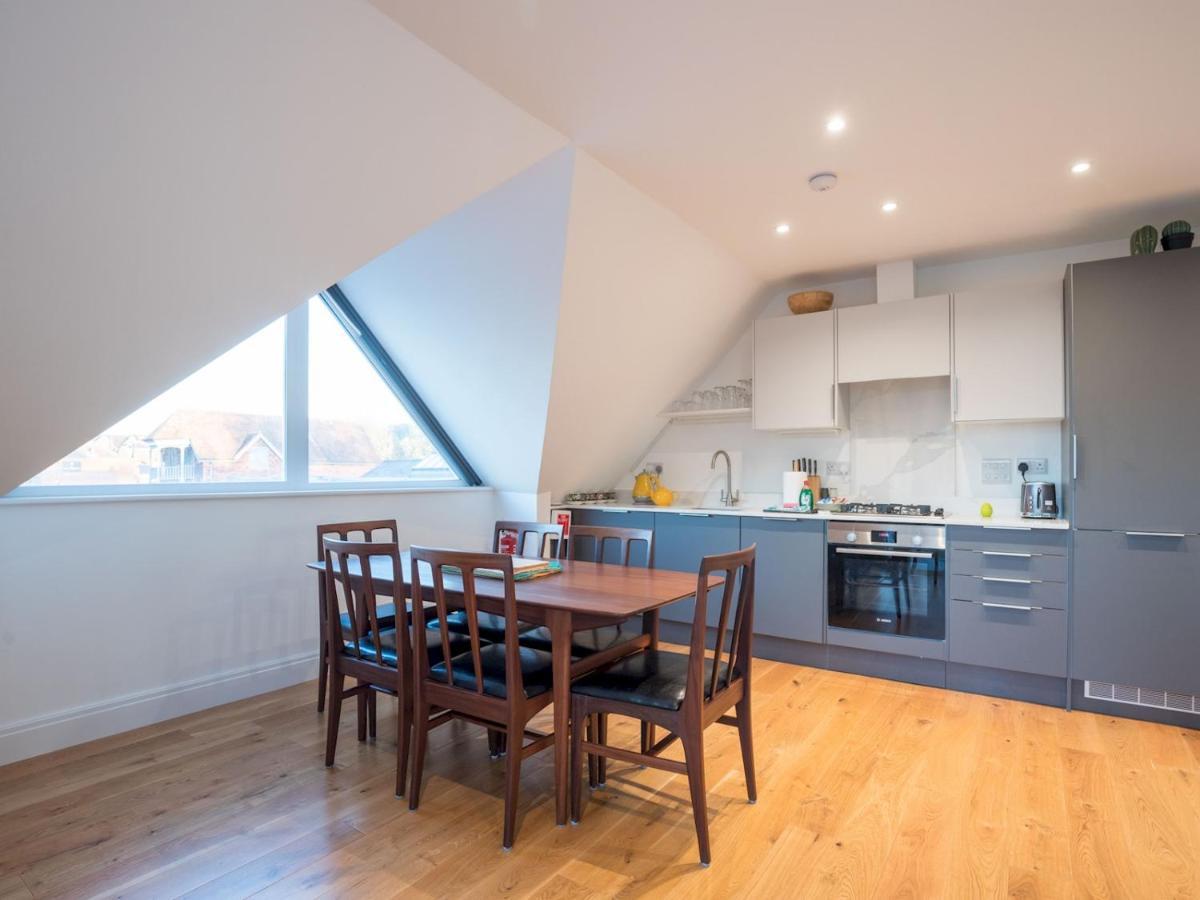 Pass The Keys Stunning 7 Sleeper Penthouse On Riverside