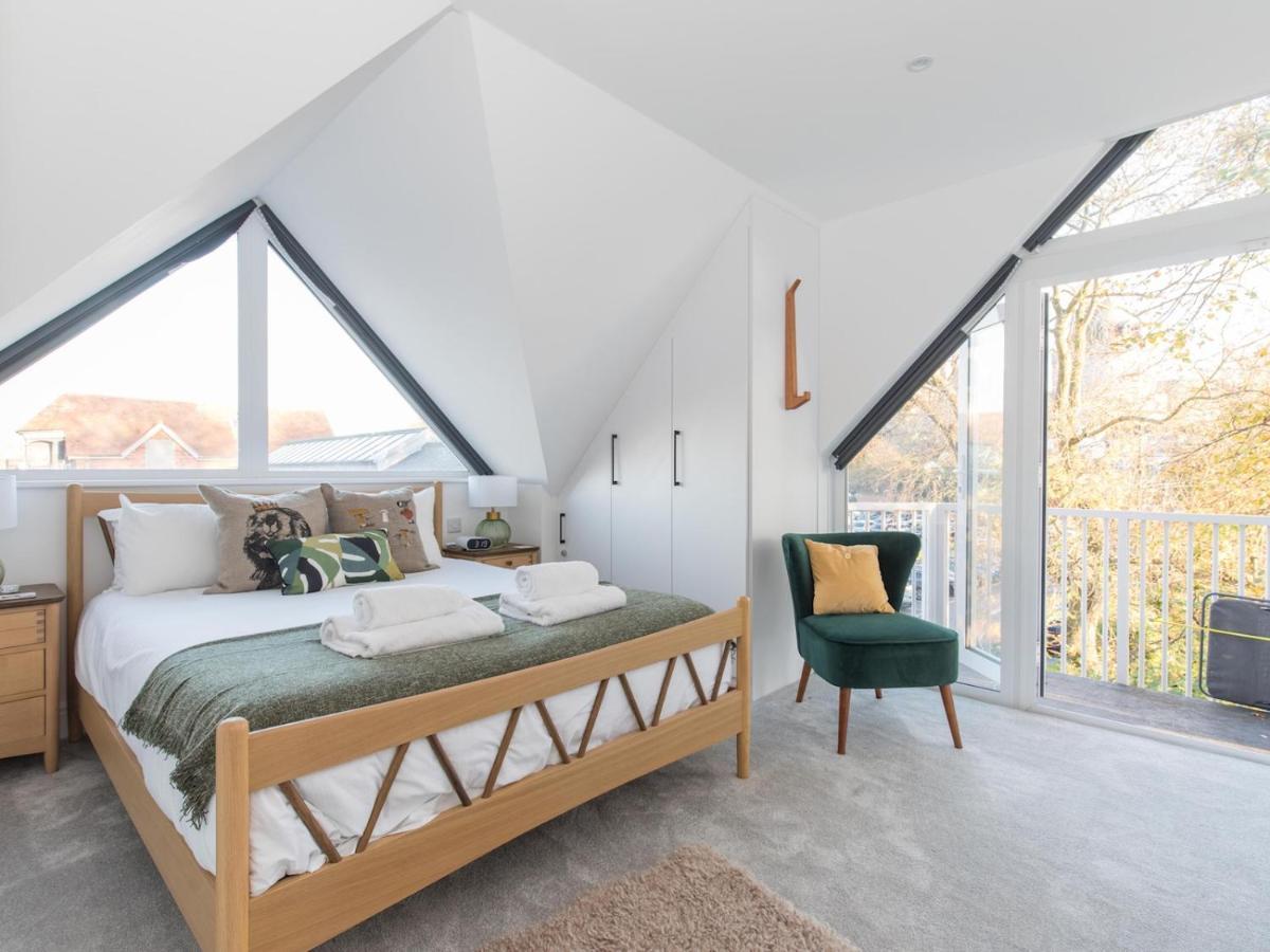 Apartment Pass The Keys Stunning 7 Sleeper Penthouse On Riverside *