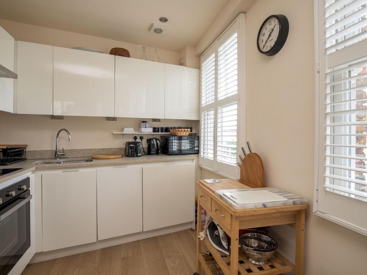 Pass The Keys 6 Sleeper 2 Storey Flat In *