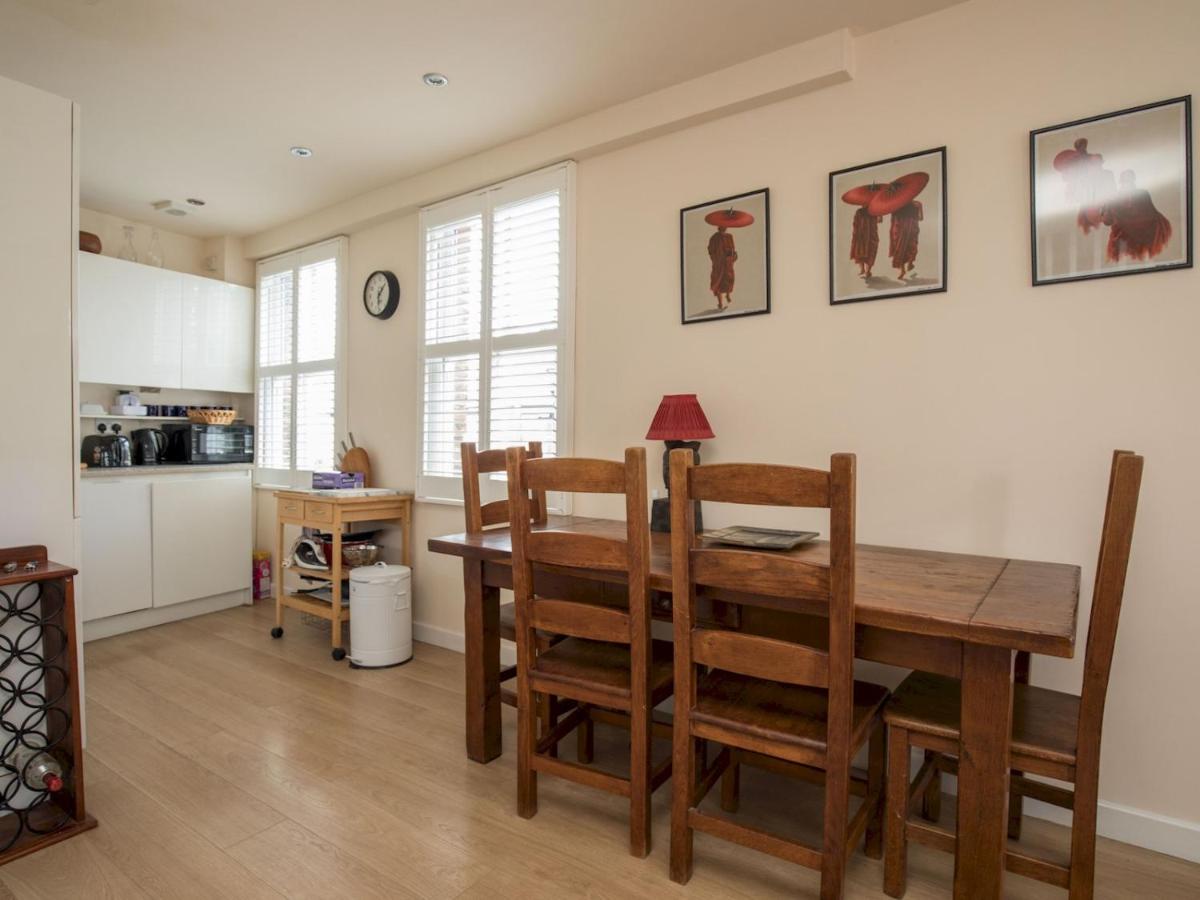 Pass The Keys 6 Sleeper 2 Storey Flat In *
