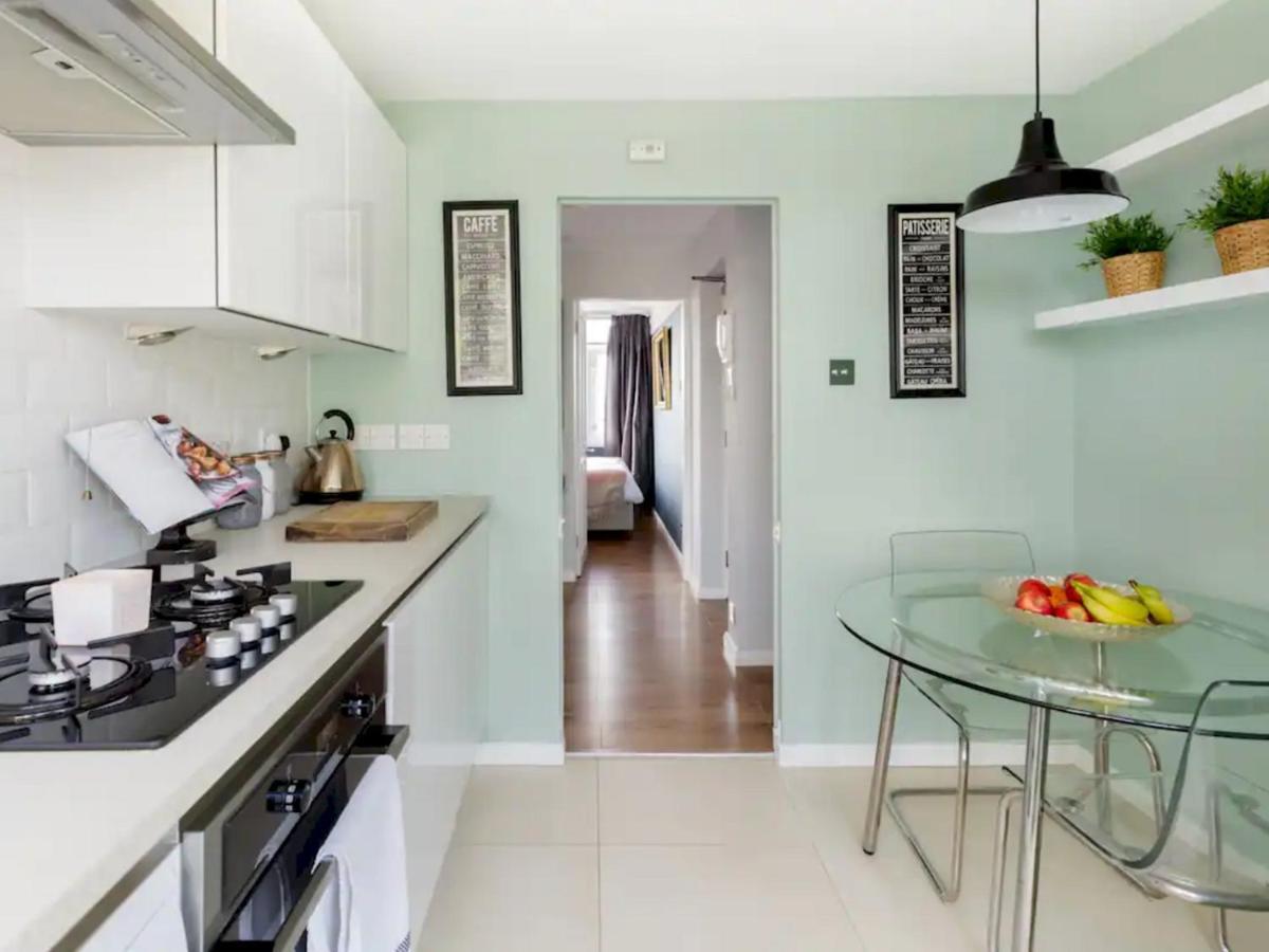 Pass The Keys Eton Penthouse With Amazing Castle River Views *