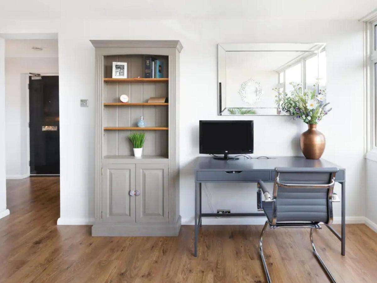 Apartment Pass The Keys Eton Penthouse With Amazing Castle River Views *