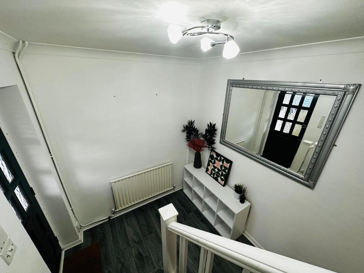 Stylish 3 Bed Semi In