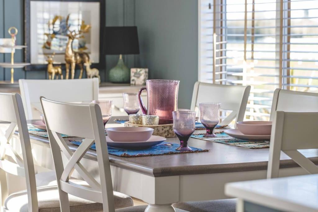 Waterfront Racecourse Marina Holiday home Windsor