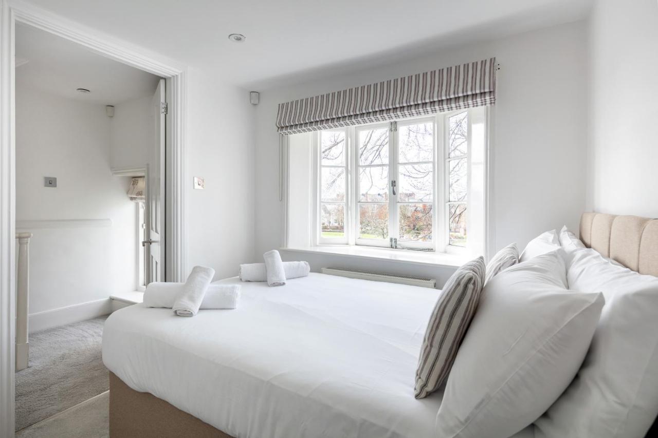 Castle Properties: The Duchess, 3 Bed Family Apartment *