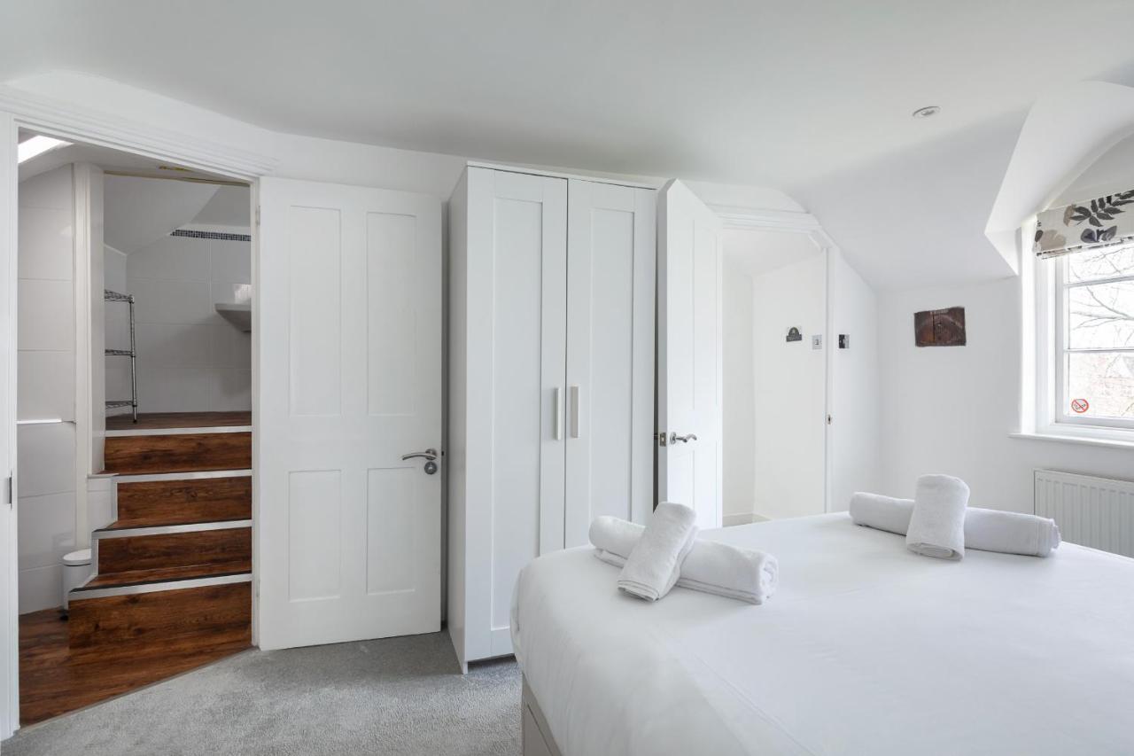 Castle Properties: The Duchess, 3 Bed Family Apartment Windsor