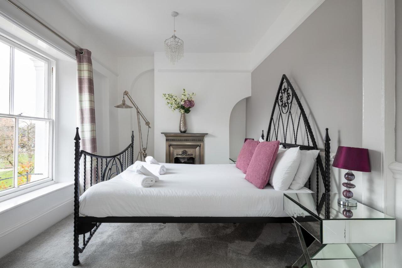 Castle Properties: The Duchess, 3 Bed Family Apartment *