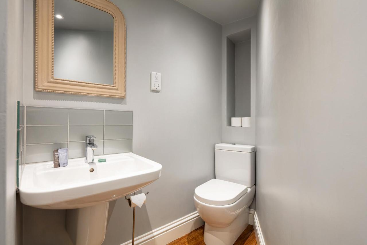 Castle Properties: The Duchess, 3 Bed Family Apartment
